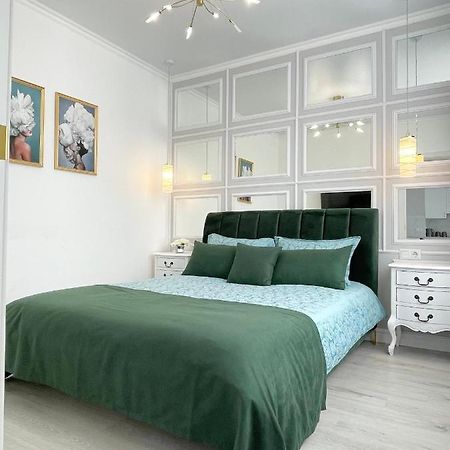 Luxury Emerald Apartments Irpin Exterior foto