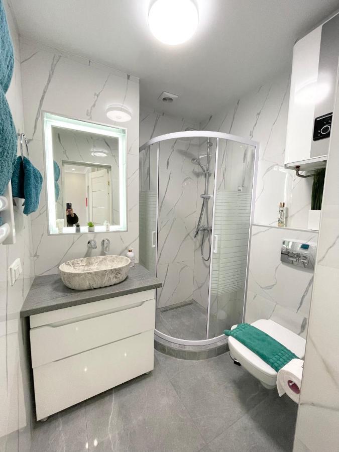 Luxury Emerald Apartments Irpin Exterior foto
