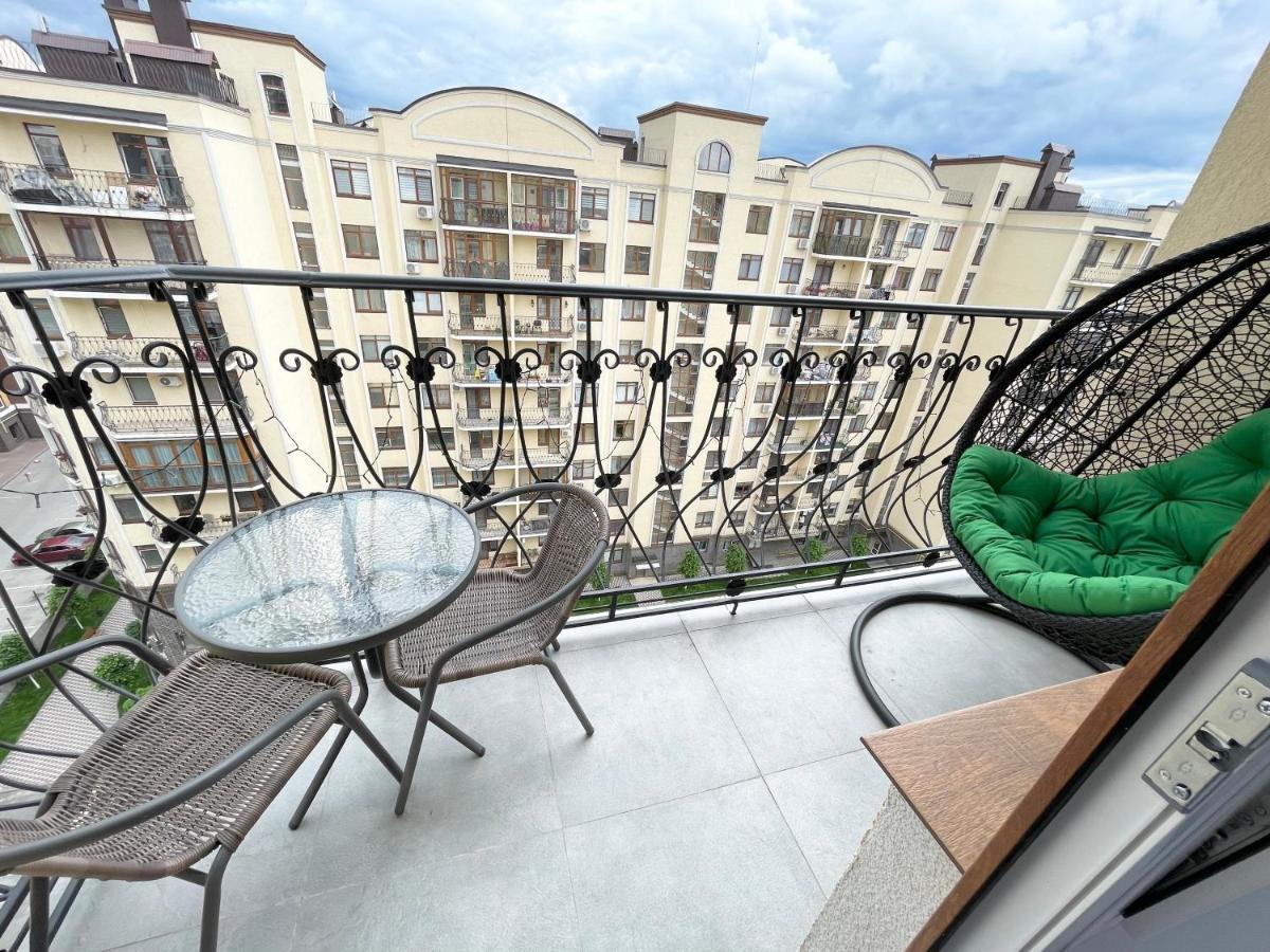 Luxury Emerald Apartments Irpin Exterior foto