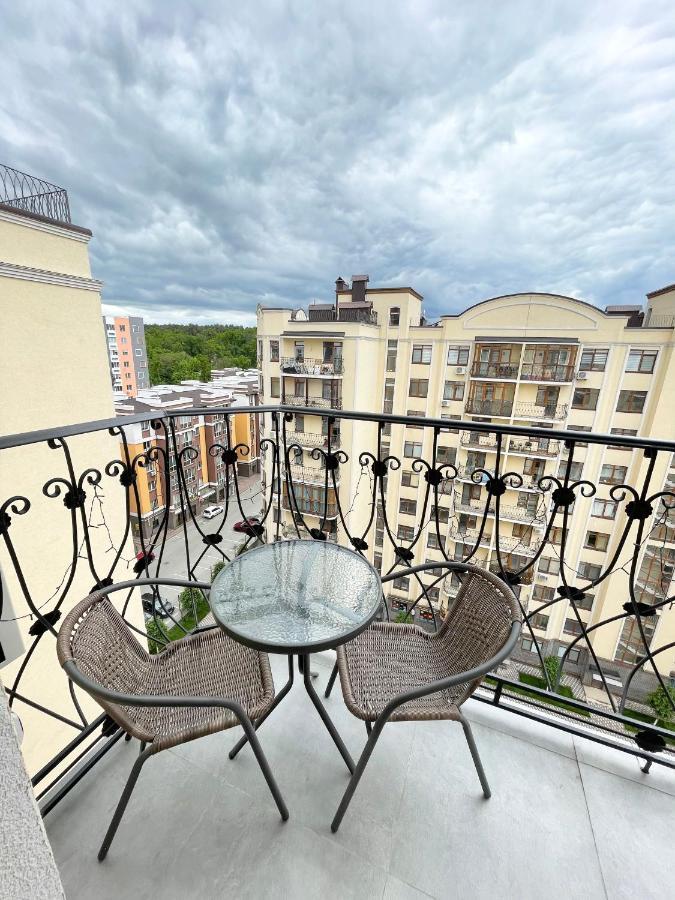 Luxury Emerald Apartments Irpin Exterior foto